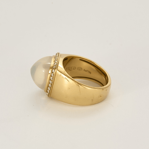 FRED - Pain de sucre - Anillo en oro amarillo, cuarzo lechoso y diamantes. Modelo pequeño.