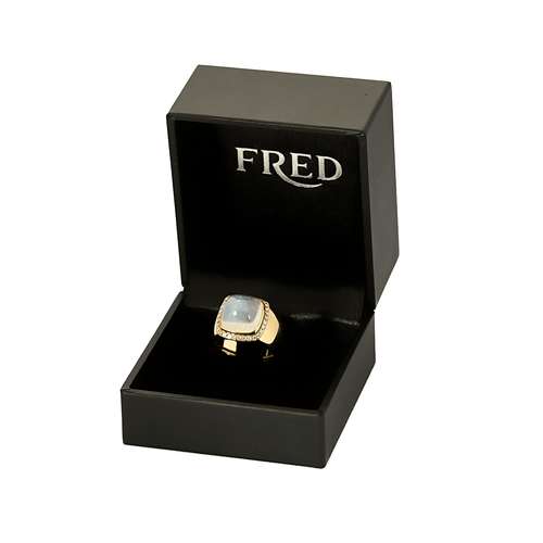 FRED - Pain de sucre - Anillo en oro amarillo, cuarzo lechoso y diamantes. Modelo pequeño.