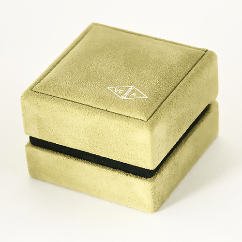 Collier Van Cleef & Arpels - Vintage Alhambra - Collier en or jaune et malachite 58 Facettes DV0830-29