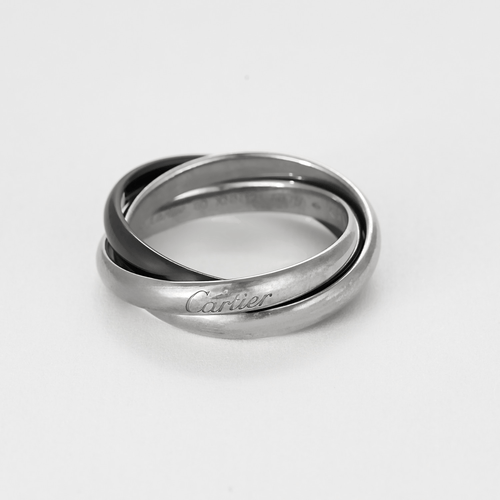 Cartier Sormus Trinity valkokultaa ja keramiikkaa