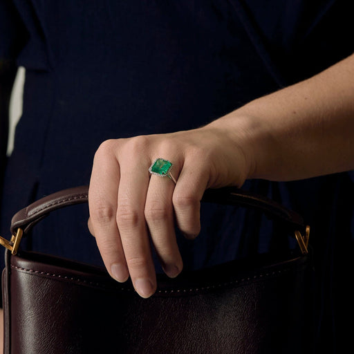 Bague 55 Bague en or gris émeraude et diamants 58 Facettes DV11451-15