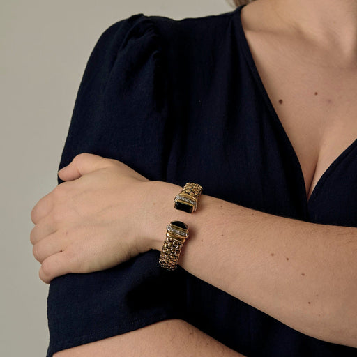 Yarı sert sarı altın, oniks ve pırlantalı bilezik