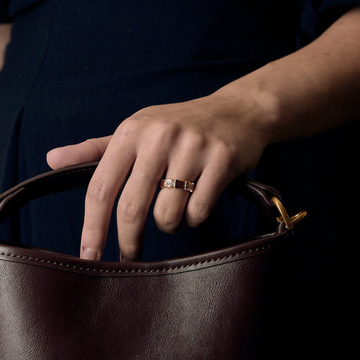 Bulgari - Serpenti Viper - Ring in yellow gold, carnelian and diamonds