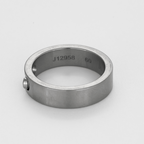 Messika, Ring aus der Move Titanium Kollektion, kleines Modell.