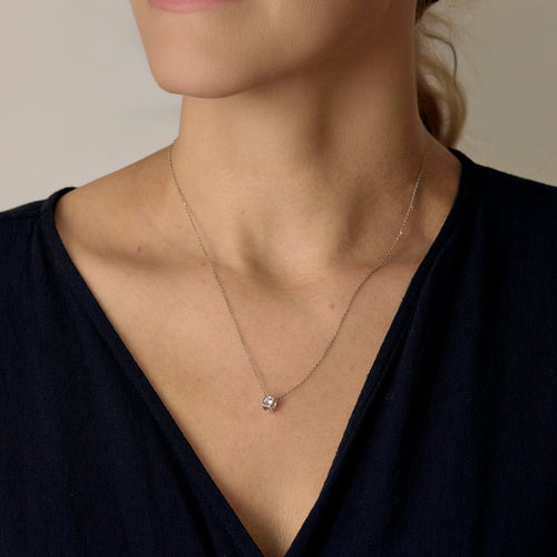 DINH VAN - Le Cube  - Náhrdelník z bílého zlata a diamantů - Střední model