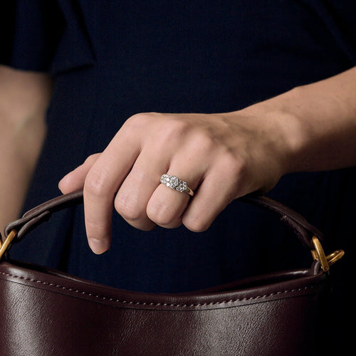 Ring "Bloemen" in 14K witgoud en diamanten