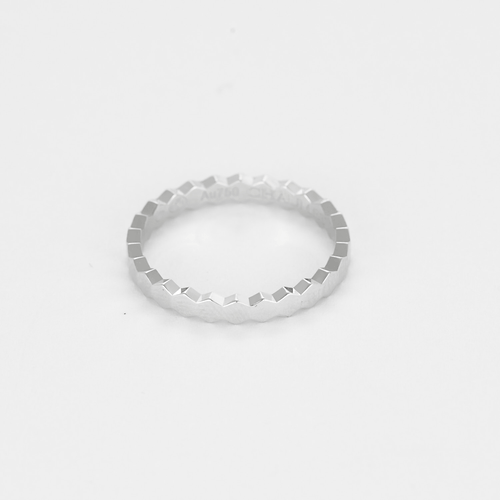 CHAUMET - Bee My Love - Wedding band in gold or grey