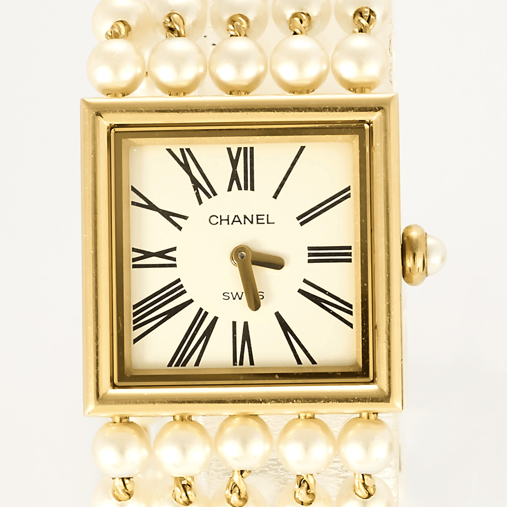 CHANEL - Mademoiselle - Yellow gold and pearl jewelry watch - 58