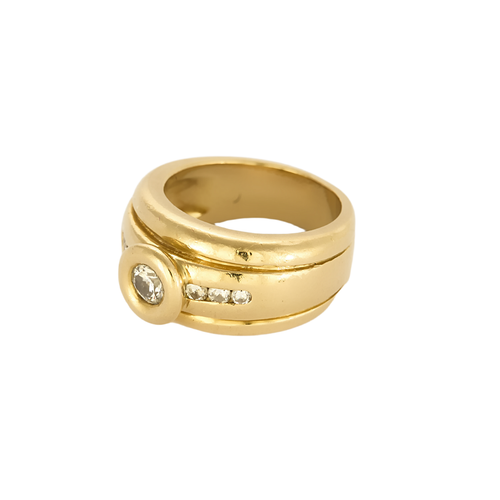 Geribbelde gouden ring met diamanten