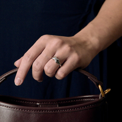 CHAUMET - Jeux de Liens ring in white gold and diamonds