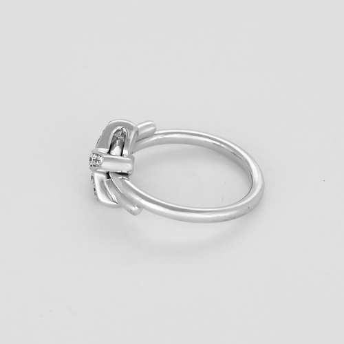 CHAUMET - Jeux de Liens ring in white gold and diamonds