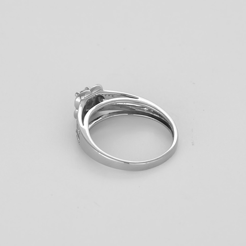 Ring Solitaire in witgoud en diamanten