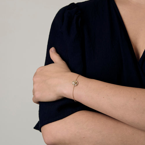 DIOR - Rose des vents - Sarı altın, sedef ve pırlanta bilezikler