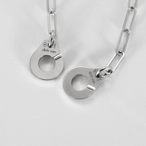 DINH VAN - R10 handcuff necklace in white gold