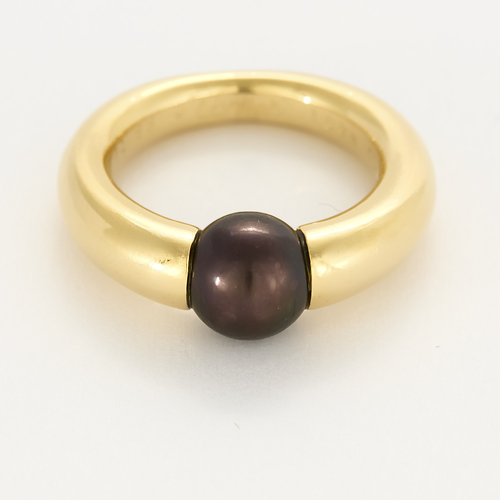 Cartier, Bague jonc bombé en or jaune 18k et perle de Tahiti