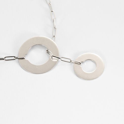 DINH VAN - Mål - Slarvig halsband i vitt guld