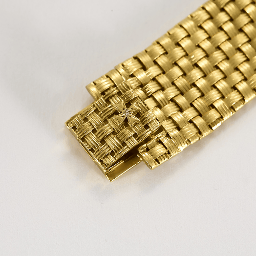 Vacheron Constantin - Yellow gold watch with a square case with cut corners and quartz movement