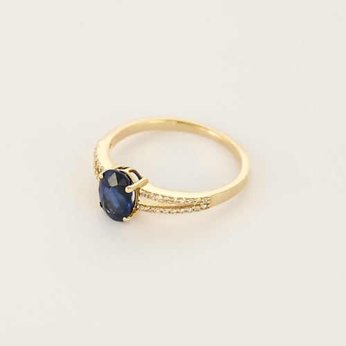 Bague Solitaire en or jaune, saphir et diamants