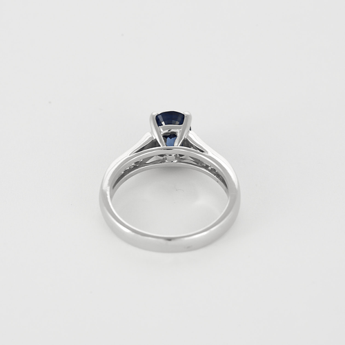 Bague 54 Bague en or gris saphir et diamants 58 Facettes DV25209-3