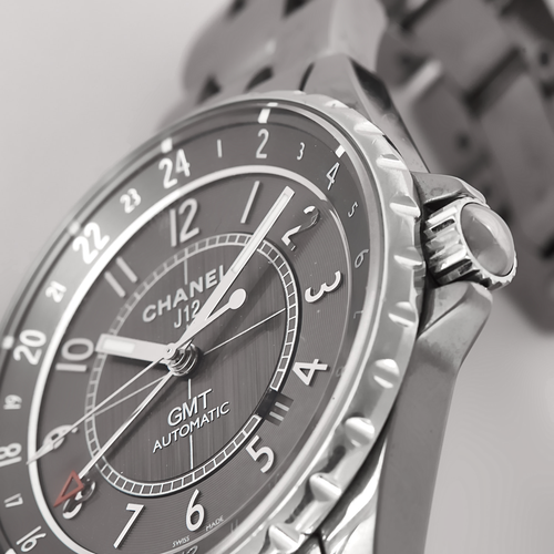 CHANEL - J12 - Chromatic - Montre en acier à boitier rond et à mouvement automatique