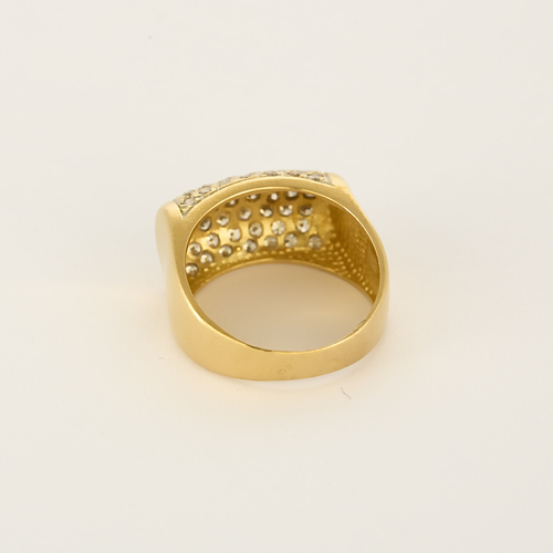 Bague de type chevalière en or jaune et diamants