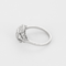 Ring aus Platin und Diamanten