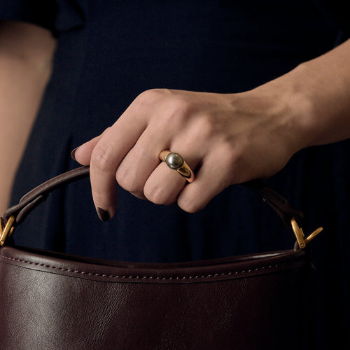 Bague en or jaune et perle de Tahiti