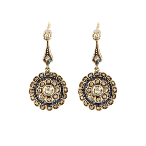 Brincos Brincos dormideira com padrão de rosetas em ouro amarelo, Prata, diamantes e safiras