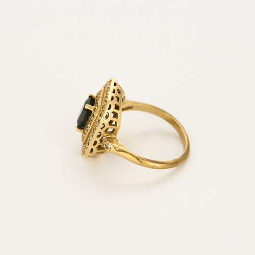 Anello in oro giallo, zaffiro e diamanti