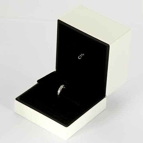 Boucles d'oreilles CHANEL - Coco Crush - Mono boucle d'oreille en or gris et diamants 58 Facettes DV27412-1