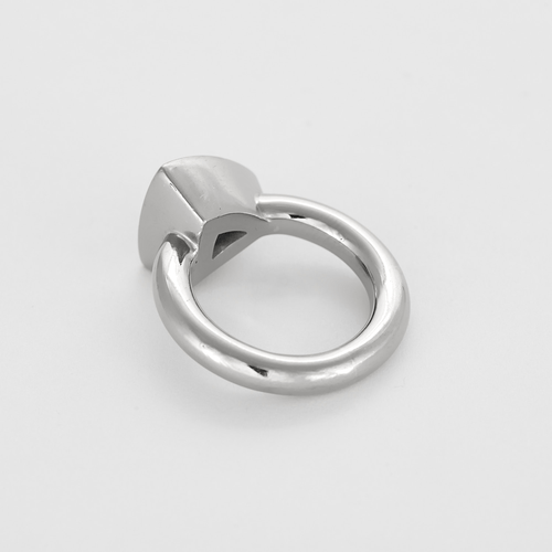 Ring i hvidguld og tanzanit