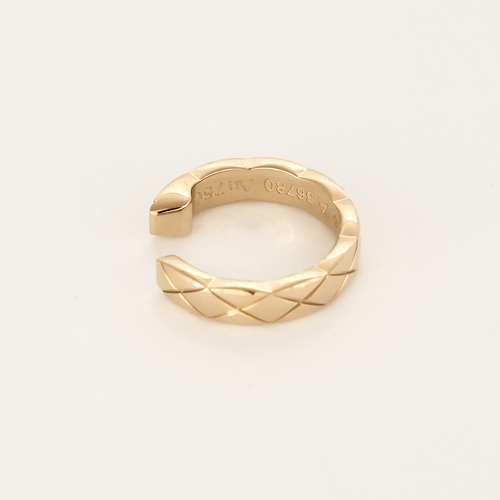 CHANEL - Coco Crush - Единична обеца от бежово злато