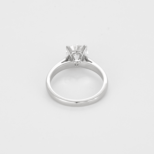 Ring Solitær i Platin og diamant 1,50 karat