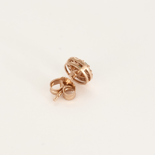 Paire de boutons d'oreilles or rose 14K émeraudes et diamants 58 Facettes DV27473-1