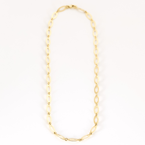 Charming yellow gold necklace with lozenge-shaped links