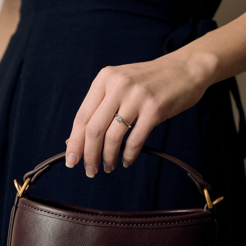 Tektaş beyaz altın ve pırlantalı