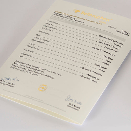 O.J.Perrin - Пръстен от жълто злато, около 7 карата цейлонски сапфир и диаманти