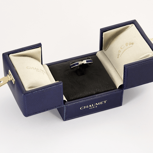 CHAUMET - 证据链接 - 结婚戒指，白金或灰金，蓝色珐琅和钻石