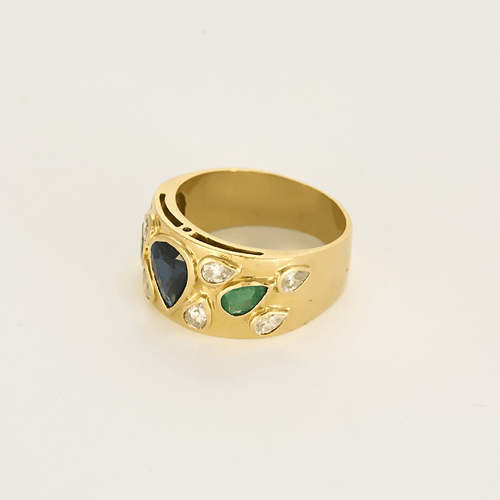 Ring aus Gold, Saphiren, Smaragden und Diamanten