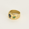 Ring aus Gold, Saphiren, Smaragden und Diamanten
