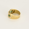 Ring aus Gold, Saphiren, Smaragden und Diamanten