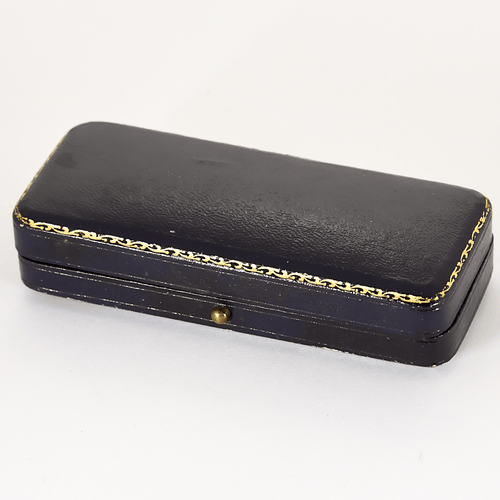 Spona brož ve žlutém a šedém zlatě, diamant starého brusu, růžově broušené diamanty.