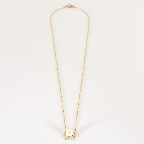 Collar de oro amarillo y oro gris, perla cultivada y diamantes