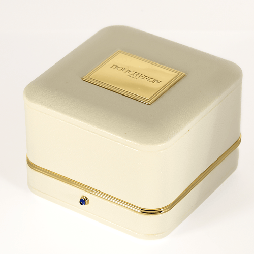 Ring Boucheron Quatre Black Edition stor modell i vitguld, diamanter och svart PVD.