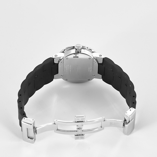 CHAUMET - Class one - 钢制和钻石腕表，圆形表壳，石英机芯
