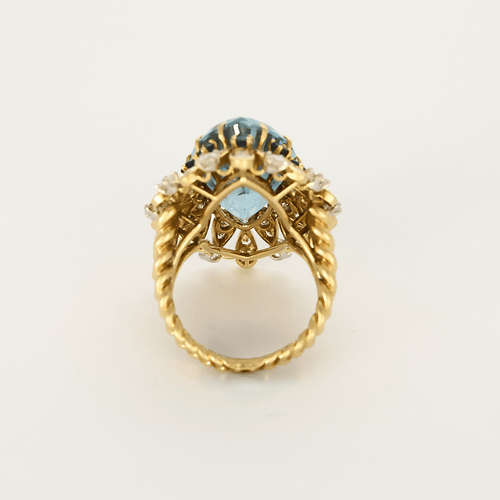 Cocktailring aus Gelbgold, Aquamarin, Saphiren und Diamanten