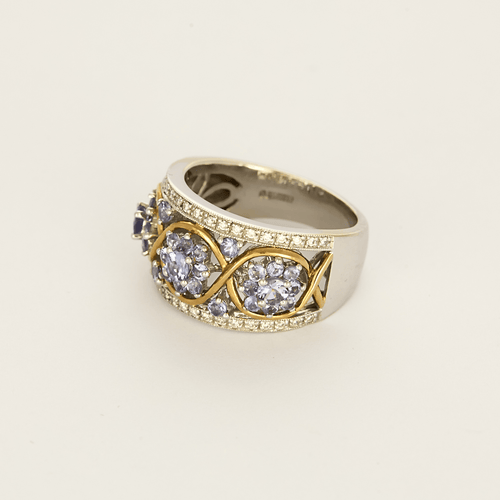 Charming ring in yellow gold and gray gold, tanzanites and diamonds
