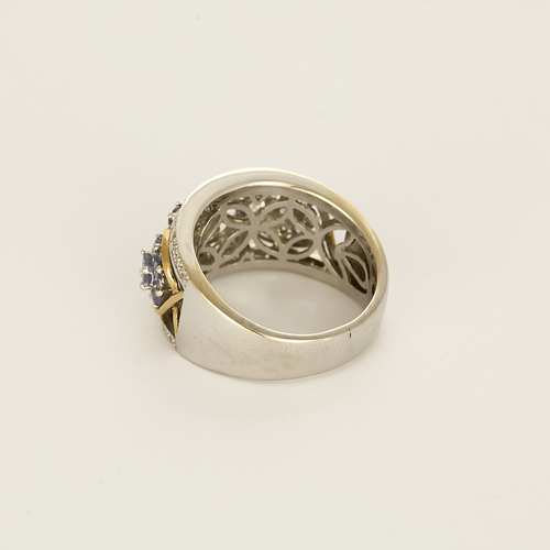 Charming ring in yellow gold and gray gold, tanzanites and diamonds