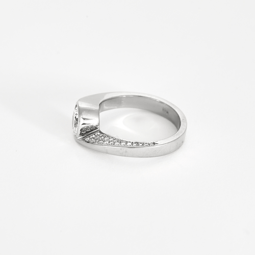 Gray gold ring, approximately 1.20 carat diamond