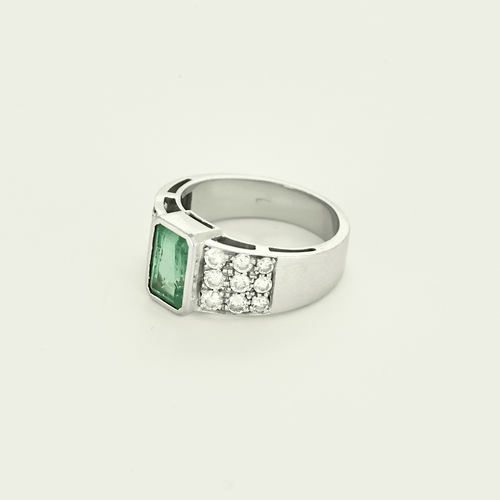 Bracelete em ouro branco, esmeralda e diamantes